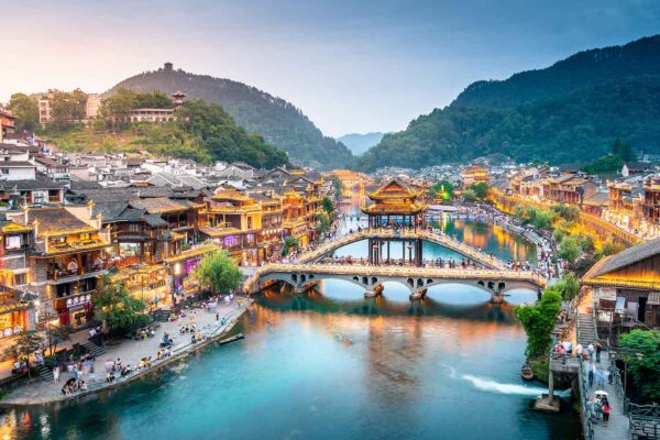 Tour Nghi Xương - Trương Gia Giới - Phượng Hoàng Cổ Trấn